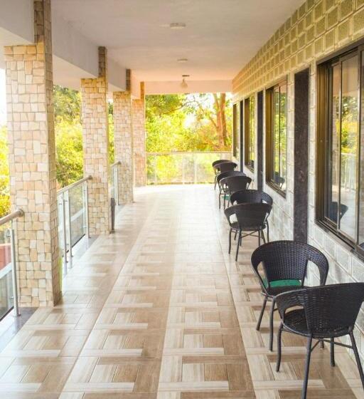 3 Bedroom Suite, D Lite Cottage