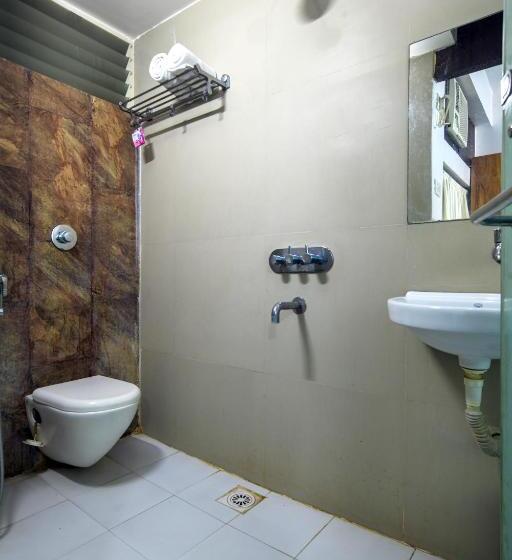 Habitació Superior, Satyug Inn