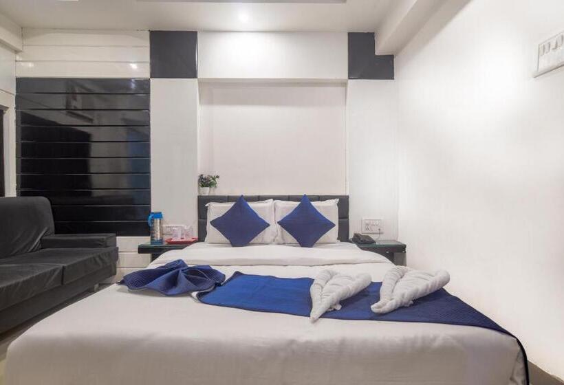 Family Room, Satyug Inn