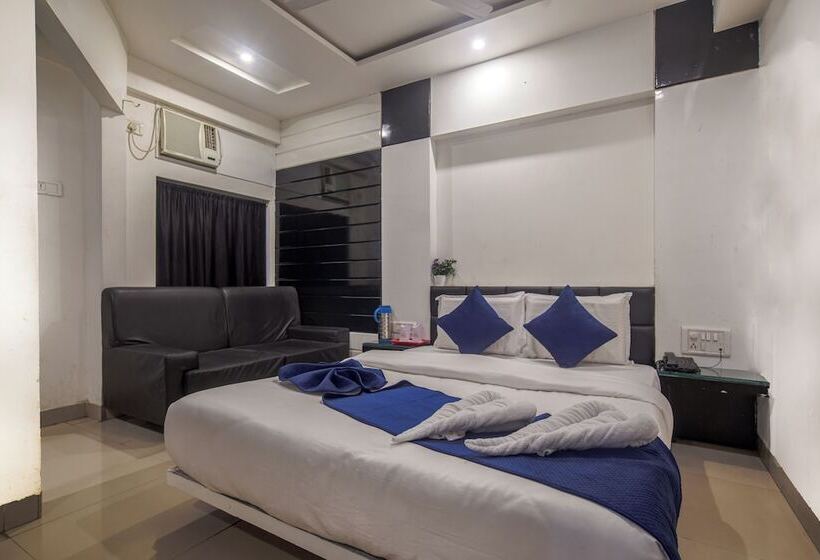 Family Room, Satyug Inn