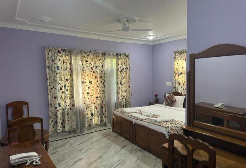 Трехместный Номер Комфорт, Jan Mahal
