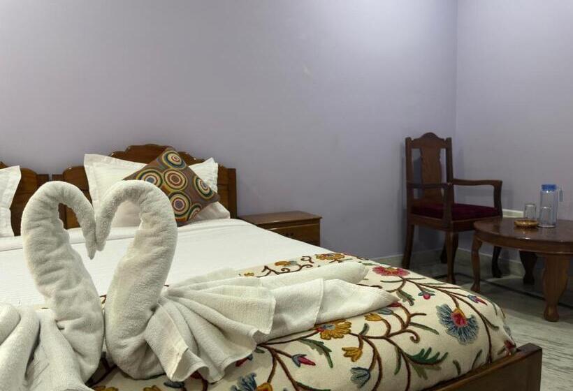 Quarto Triplo Comfort, Jan Mahal