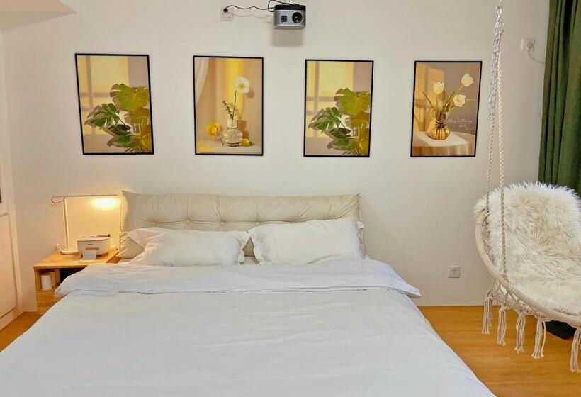 Номер Deluxe с Балконом, Mermaid S Secret Bontique Homestay