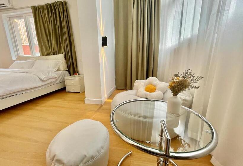 Люкс 2 Спальни, Mermaid S Secret Bontique Homestay