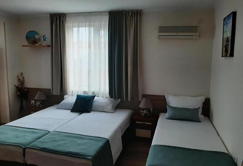 Quarto Triplo Estandar, самостоятелни стаи елинор