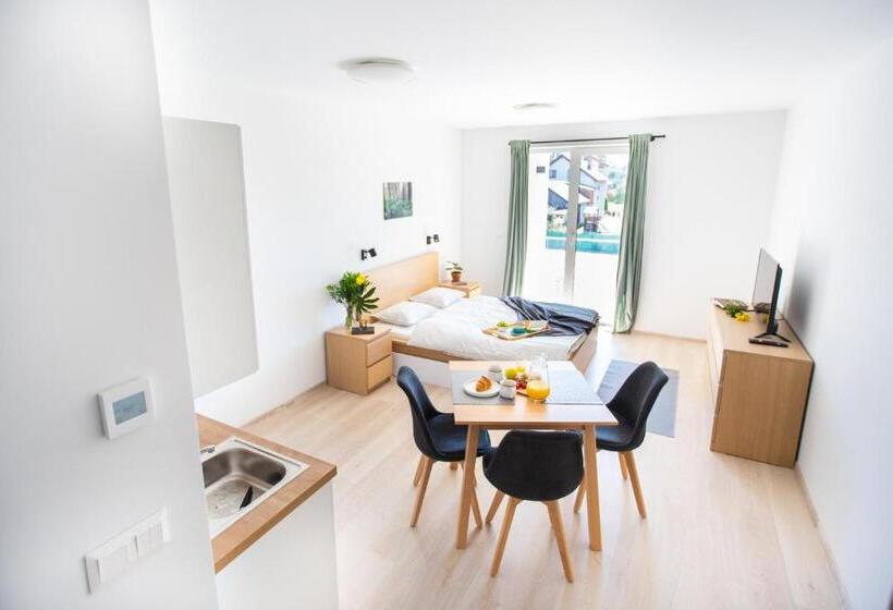 标准工作室带阳台, Zaži Apartmán Vila Zuberec