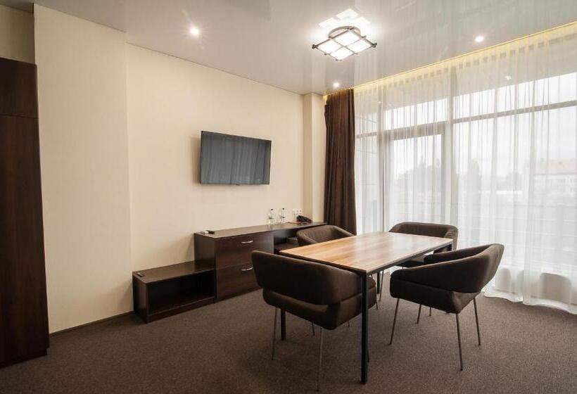 سوییت, Atmosphere