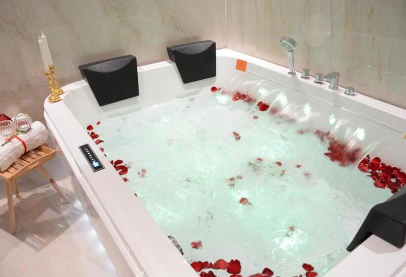 スタンダードスタジオ, الايوان للاجنحة الفندقية E1