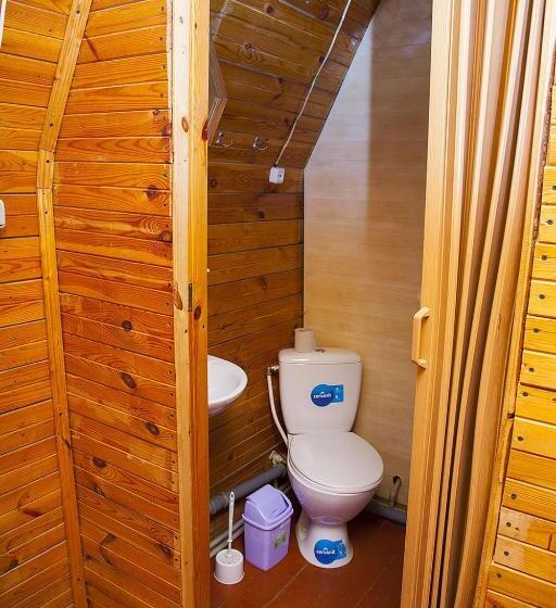 اتاق استاندارد سه نفره, номера в деревянных домиках