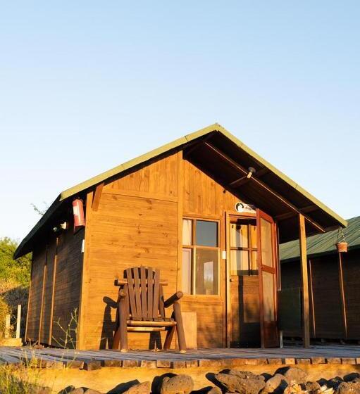 اتاق استاندارد سه نفره, Lava Lodge