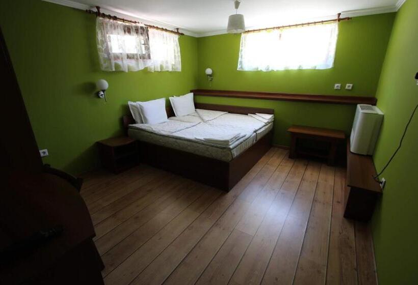 Chambre Standard, къща за гости джая