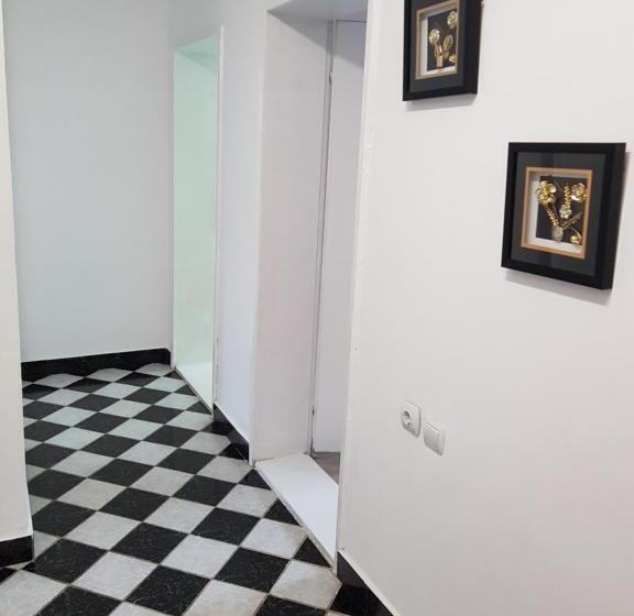 三人经典房间, къща за гости саня