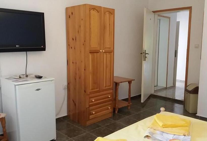 Номер Стандарт Трехместный, Vila Riviera