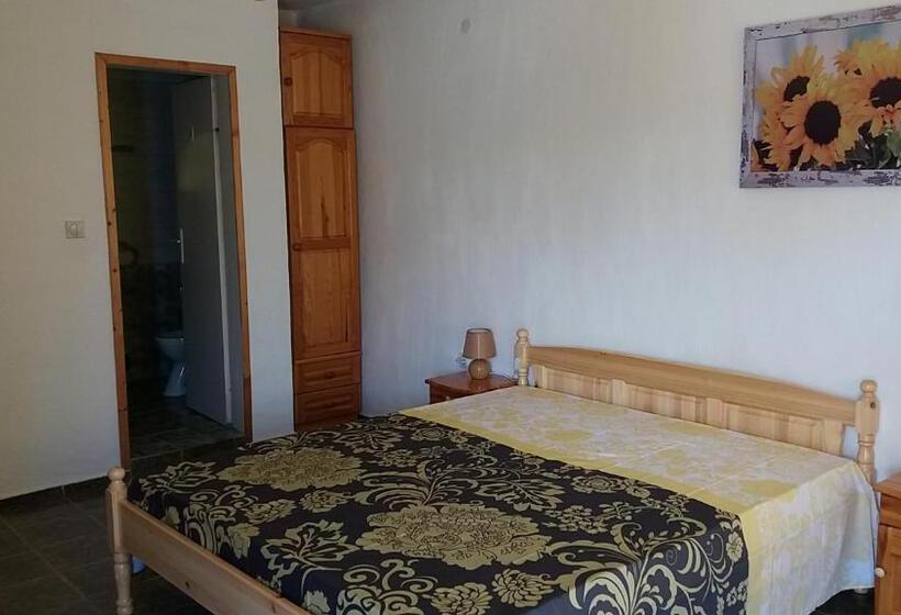 Номер Стандарт Трехместный, Vila Riviera