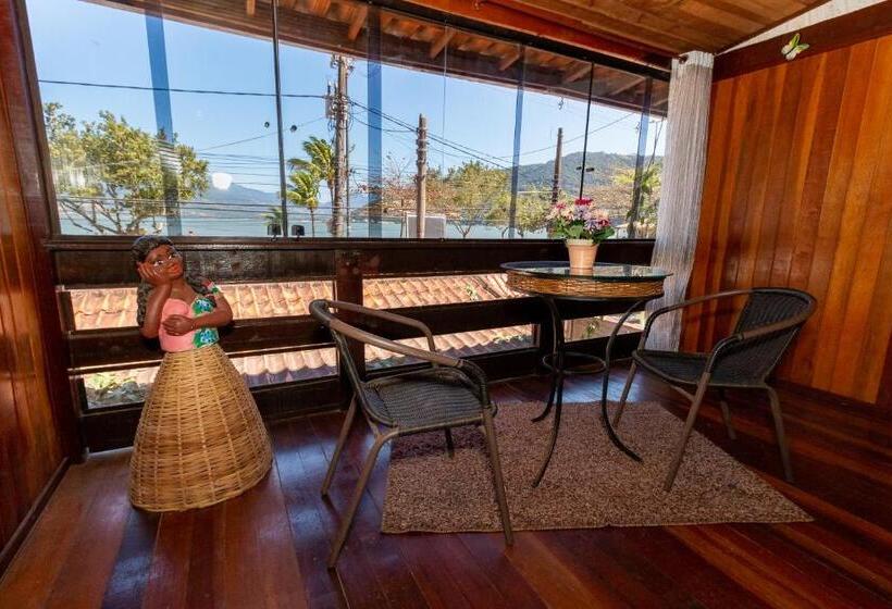 带海景的高档三人间, Pousada Casa Da Praia