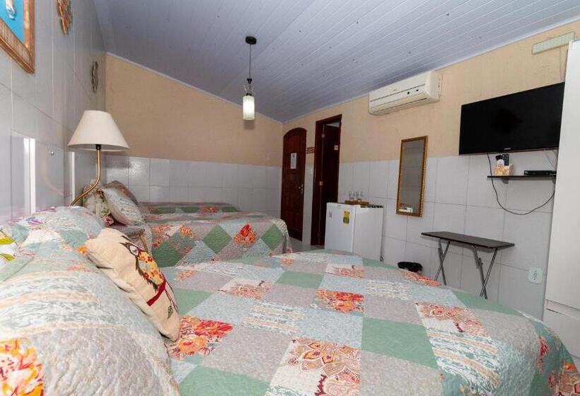 高品质的四人房间, Pousada Casa Da Praia