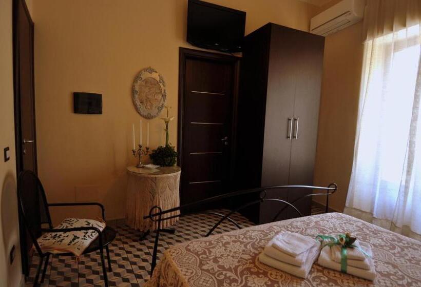 غرفة ديلوكس مزودة بشرفة, B&b Maison Civico 13