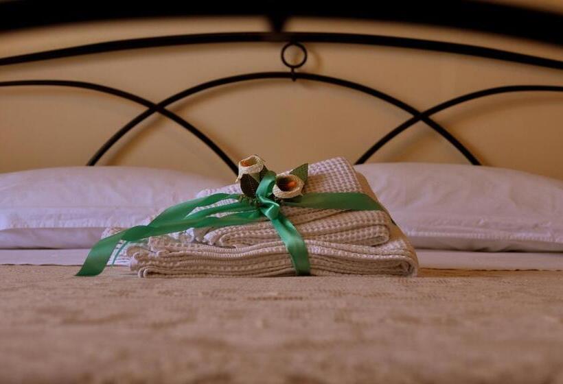 غرفة ديلوكس مزودة بشرفة, B&b Maison Civico 13