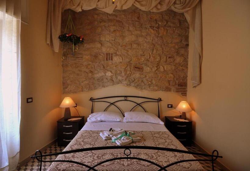 غرفة ديلوكس مزودة بشرفة, B&b Maison Civico 13