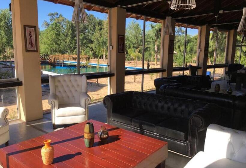 חדר פרמיום לארבעה, La Delfina Island Resort