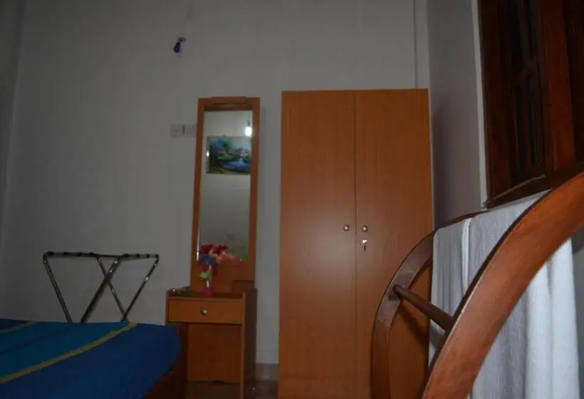 اتاق لوکس, Chamudu Villa