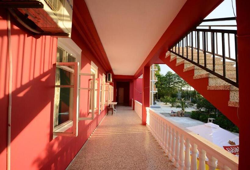 Triple Room Sea View, Guest House Imeda