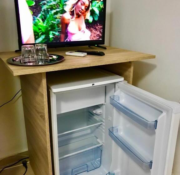 Pokój Standard, La Nelu