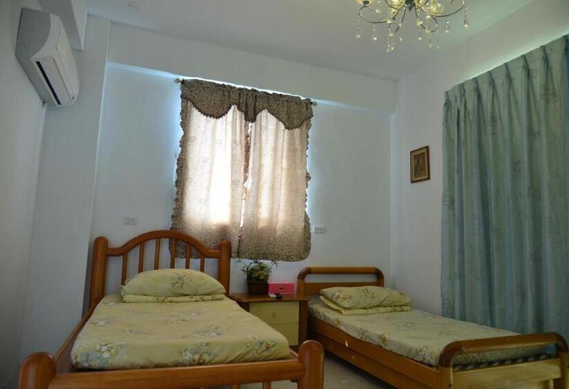 经济房, 花蓮快樂腳旅宿