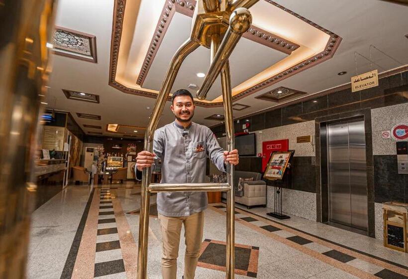 标准间, Ghalyt Ohud