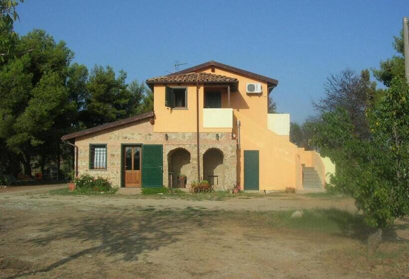 带1个卧室的带阳台的公寓, Agriturismo Residenza Nakelia