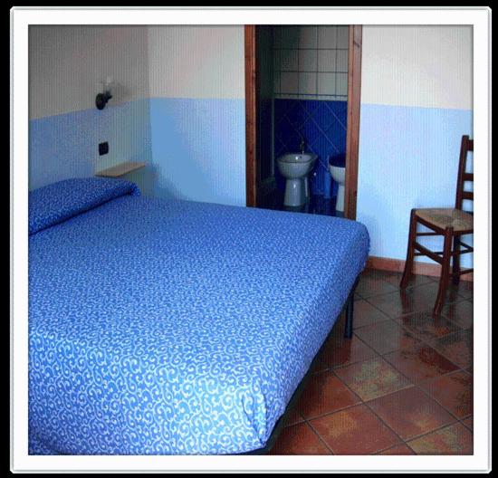 带阳台标准四人间, Agriturismo Residenza Nakelia