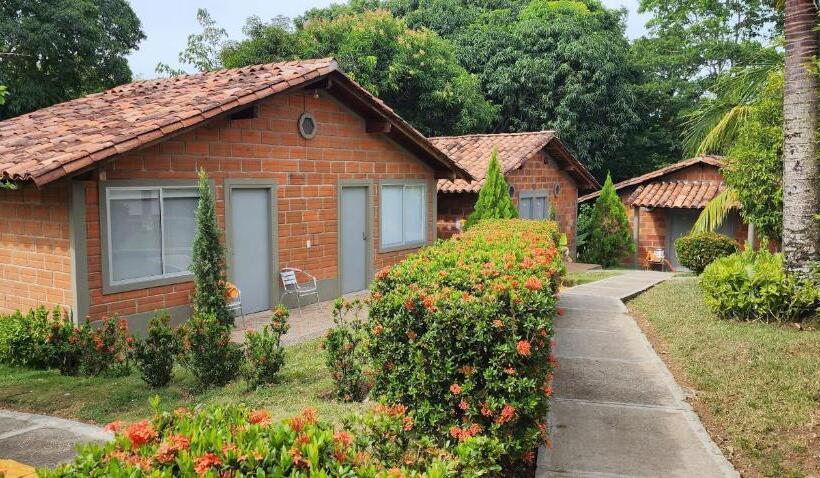 スタンダードトリプルルーム, Parador Del Gitano