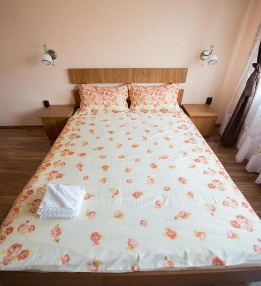 Семейный Номер Совместный Санузел, Casa Paveios