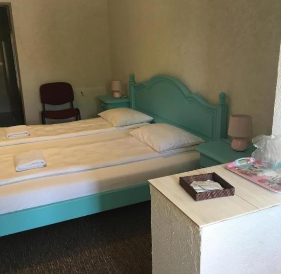 Семейный Номер, Casa Paveios