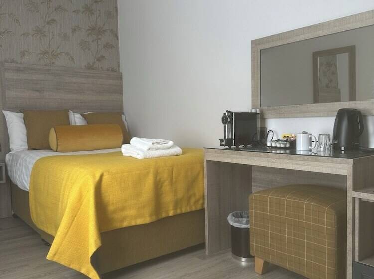 豪华单人间, Coco