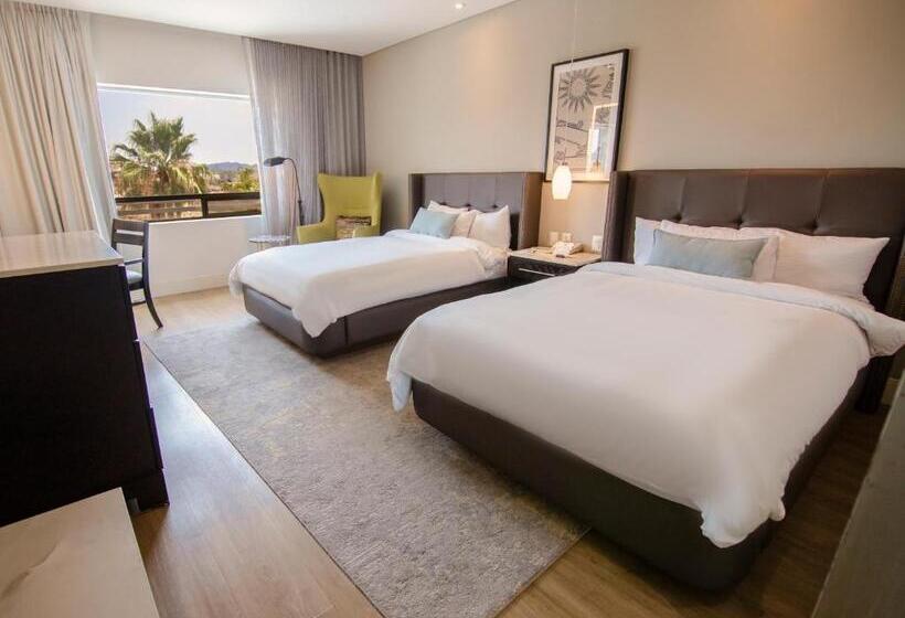 デラックスルーム, Lucerna Hermosillo