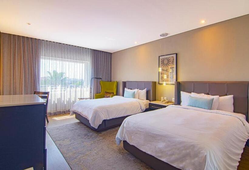 חדר דלוקס, Lucerna Hermosillo