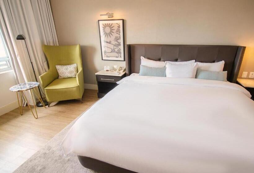 キングサイズベッドのデラックスルーム, Lucerna Hermosillo