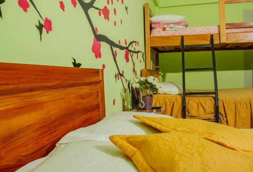 اتاق خانوادگی, Mi Angeline