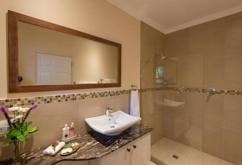 غرفة ديلوكس مطلّة علي الحديقة, Somerzicht Guest House