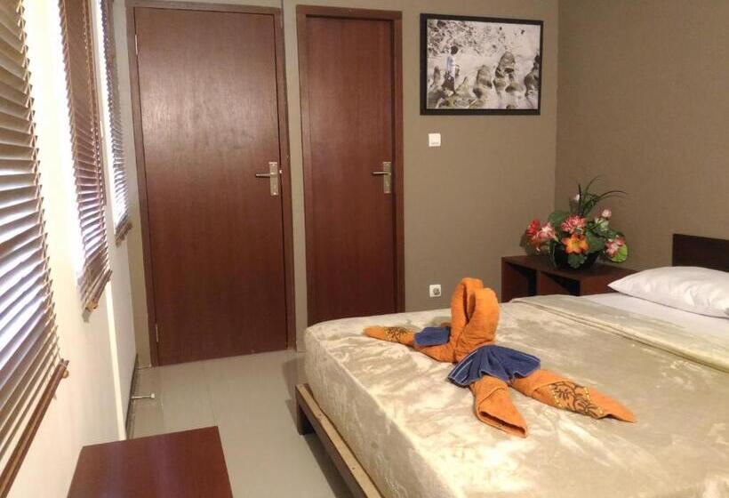 חדר סטנדרט לשלושה, Bali Umah Tinjung