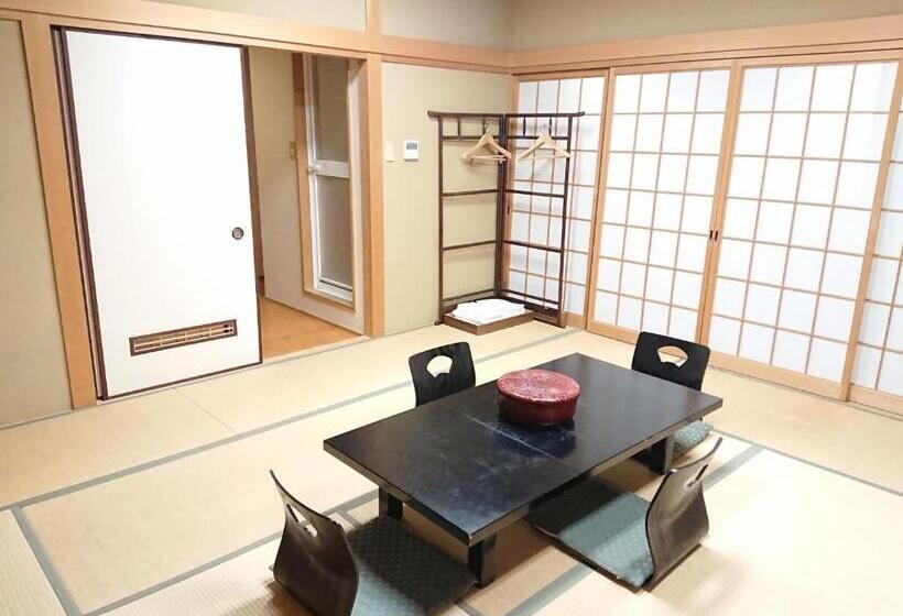 غرفة قياسية, Crown Hills Imabari