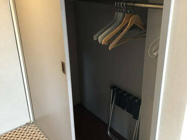 スタンダードルーム, Hikari Hills