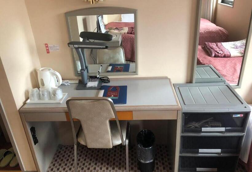 スタンダードルーム, Hikari Hills