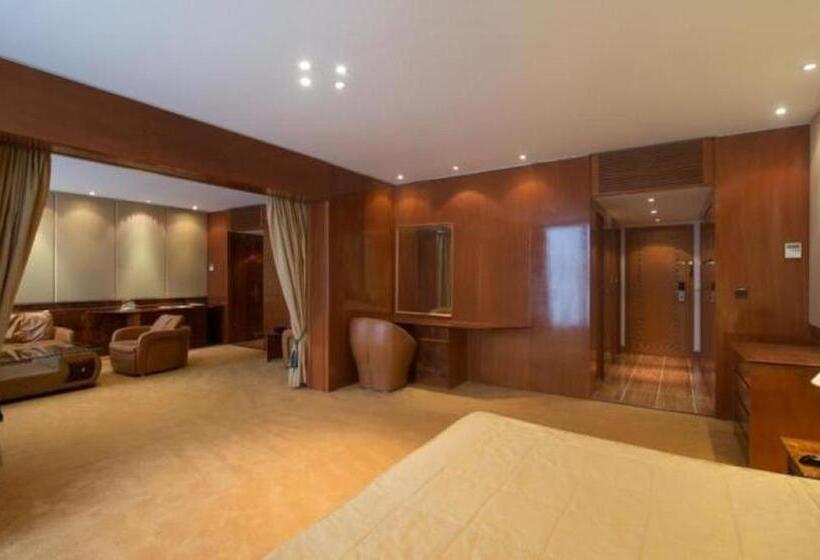 ガーデンビュースイート, Olympic Palace