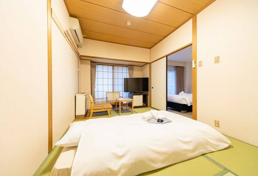 디럭스 룸, Phoenix Hotel By Hhg