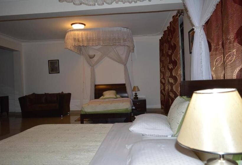 Family Room, Reinah Tourist