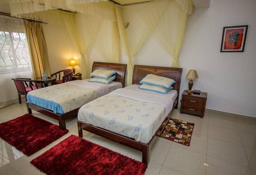 Deluxe Room, Reinah Tourist