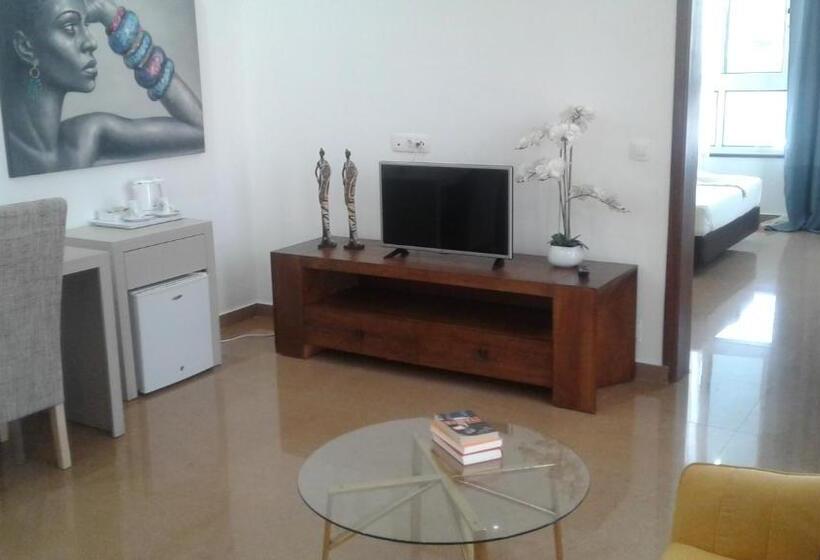 سوییت سوپریور با چشم‌انداز دریا, Vista Mar