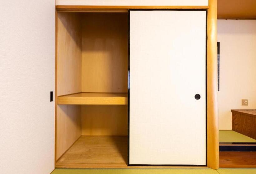 디럭스 룸, Phoenix Hotel By Hhg